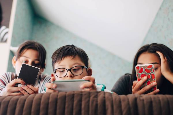苹果用户iPhone手机/iPad平板电脑上如何防止小孩玩游戏?